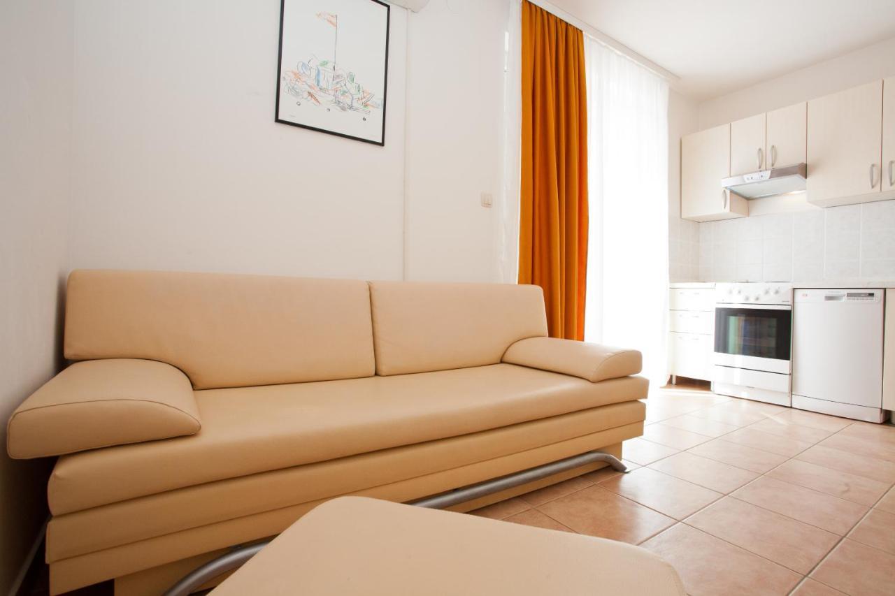 Apartments Glibo Near The Sea And Town Center! Krk Town Kültér fotó